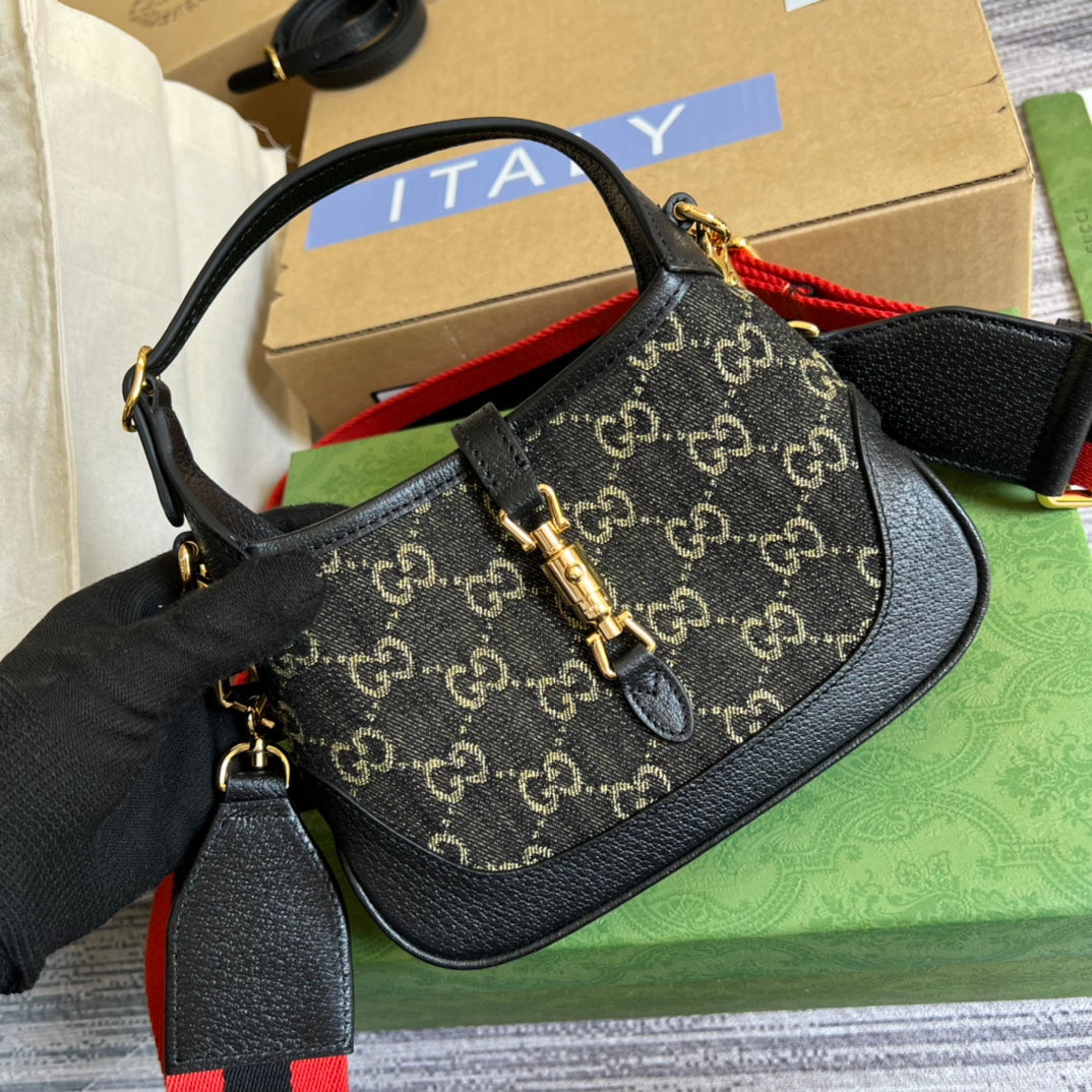 GC SHOULDER BAG BLACK 685127 UN3AG 1294