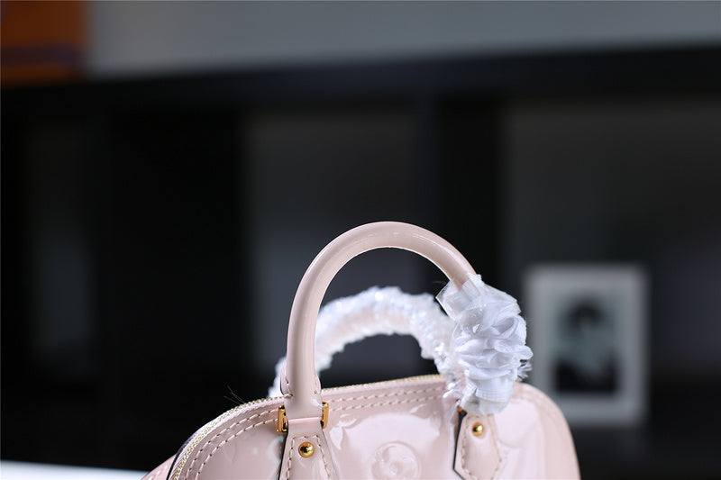 Ozarra Fashion Lu-Vi bags - 8300