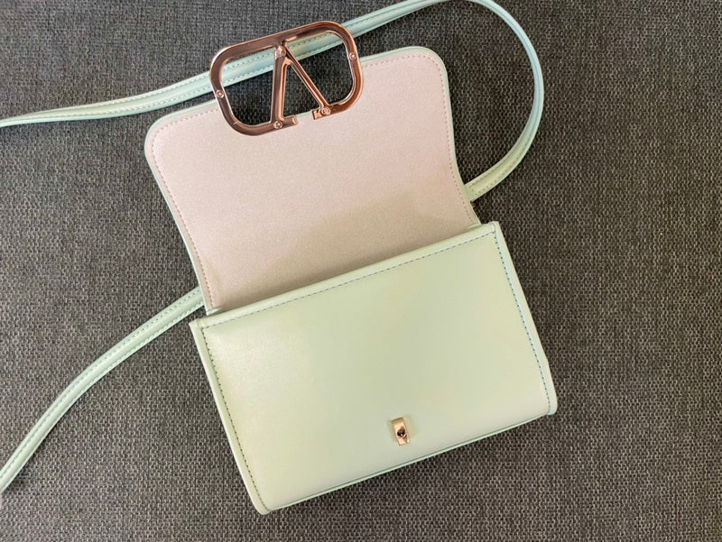 OZ - VEL Bags - 820