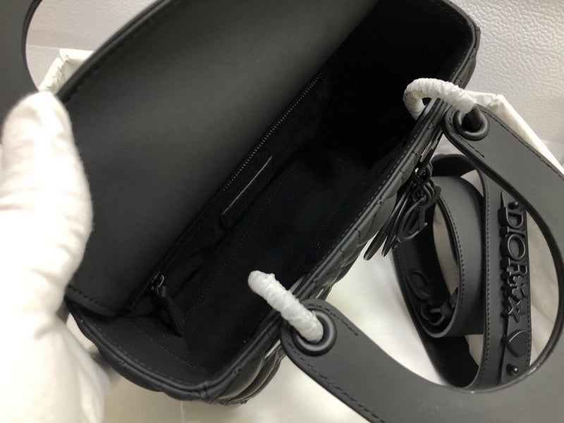 Ozarra - Dir Bags - 1603