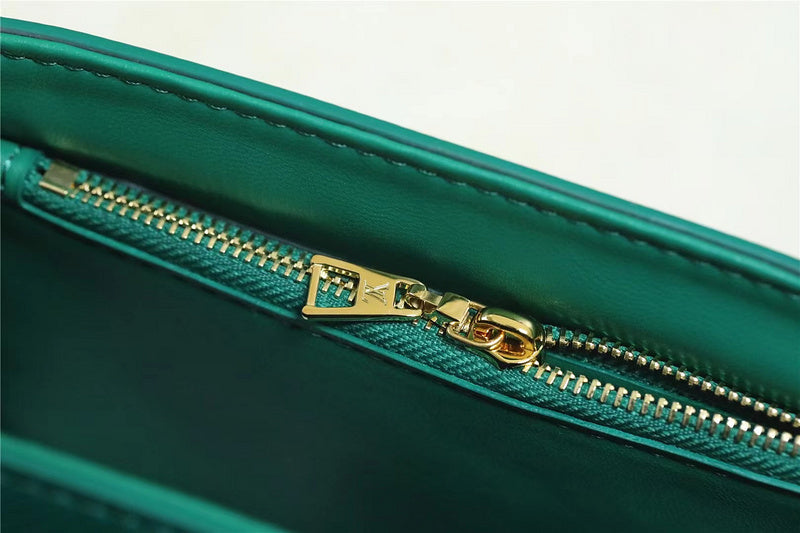 Ozarra - LUV Bags - 541