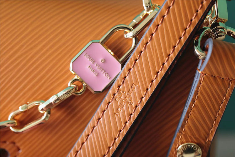 Ozarra - LUV Bags - 556