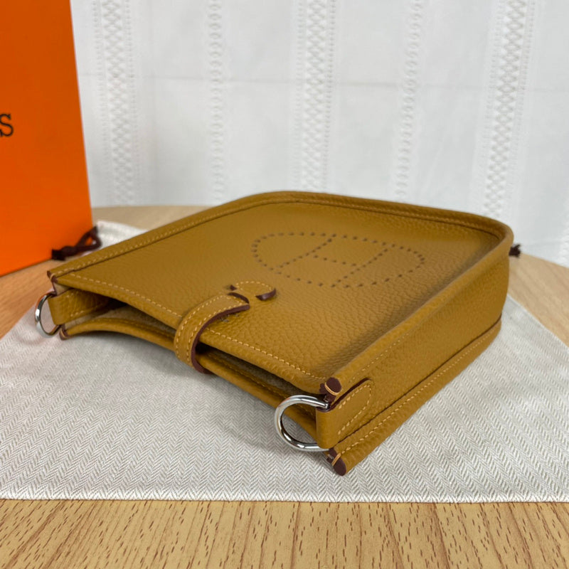 Ozarra - HMS Bags - 946