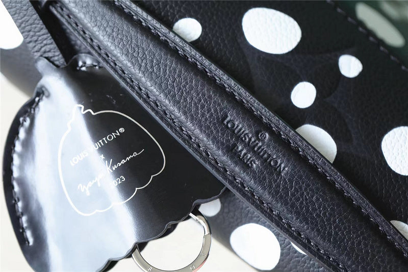 Ozarra - LUV Bags - 474