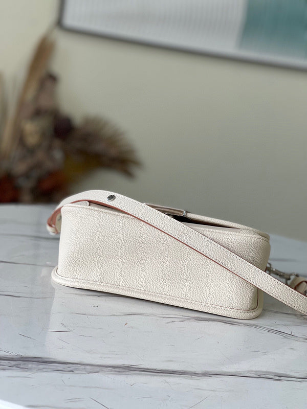 Fashion Lu-Vi bags - 5408