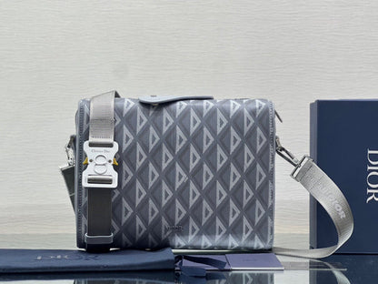 Ozarra - Dir Bags - 1572