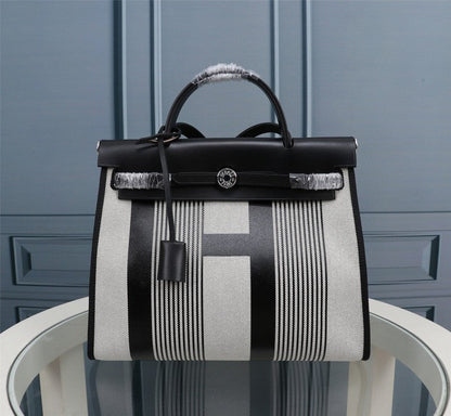 Ozarra - HMS Bags - 526