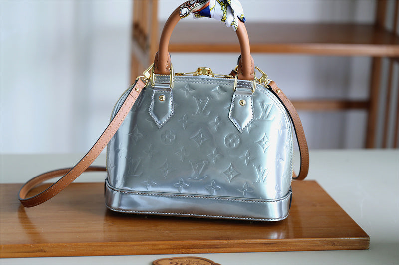 Ozarra Fashion Lu-Vi bags - 8273