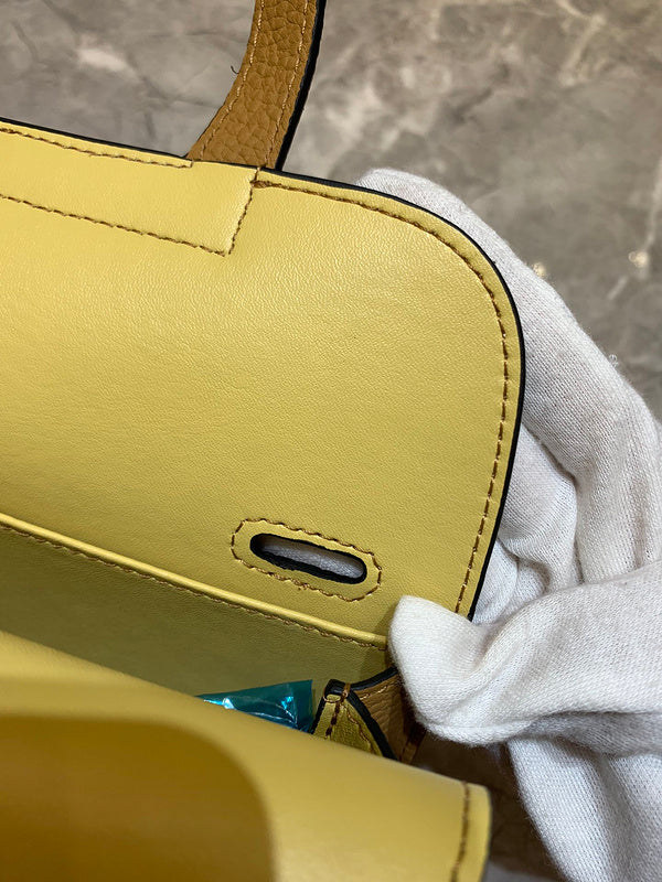 Ozarra - HMS Bags - 117
