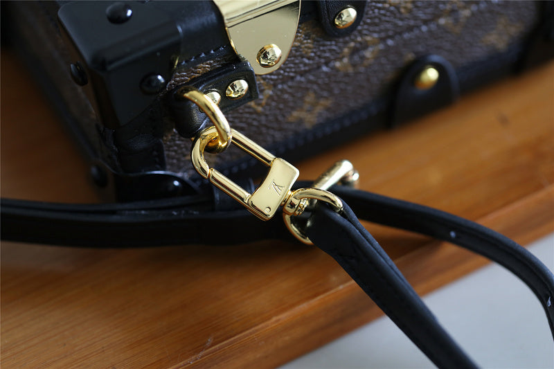 Ozarra Fashion Lu-Vi bags - 8221