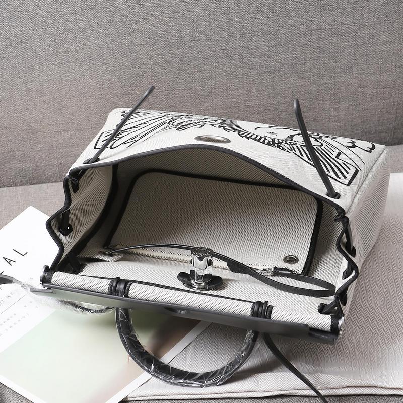 Ozarra - HMS Bags - 070