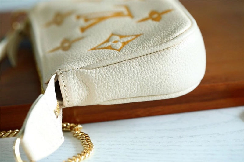 Ozarra Fashion Lu-Vi bags - 8835