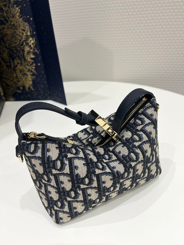 OZ - Dir Bags - 715