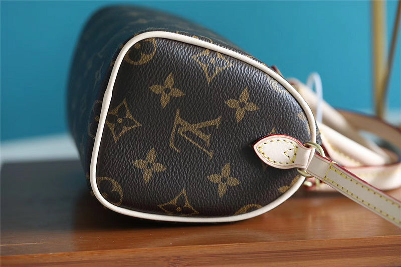 Ozarra Fashion Lu-Vi bags - 8156