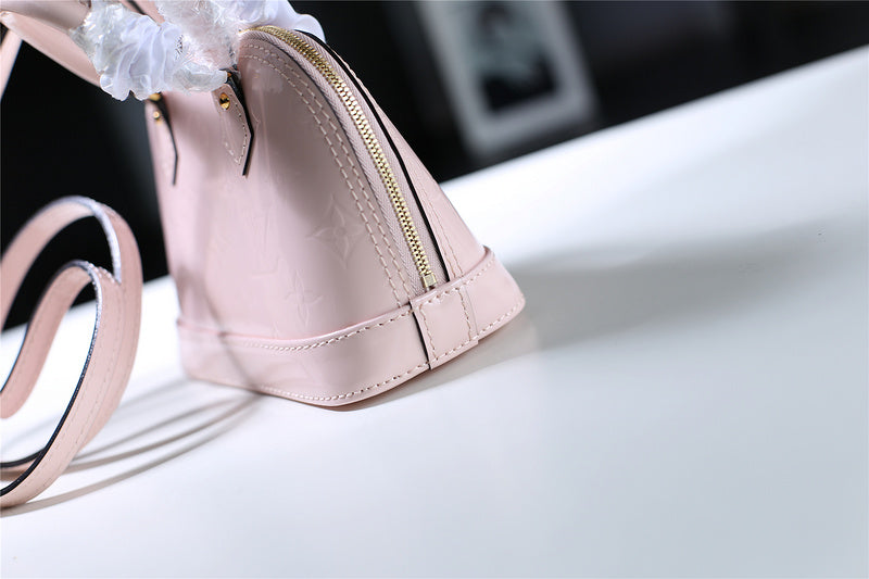 Ozarra Fashion Lu-Vi bags - 8300