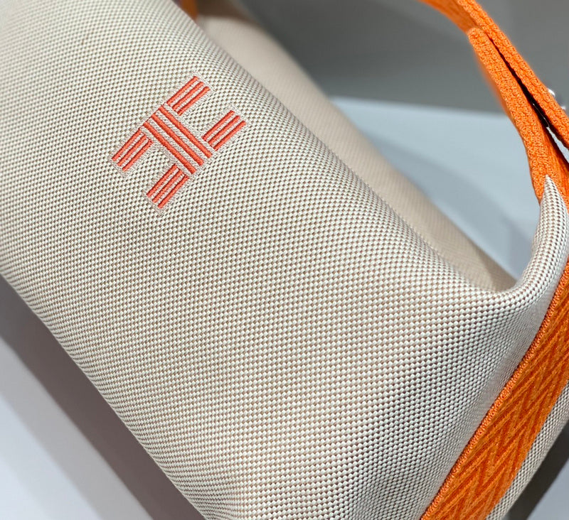 Ozarra - HMS Bags - 090