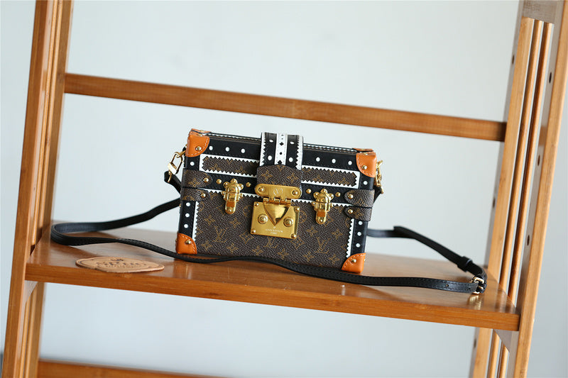 Ozarra Fashion Lu-Vi bags - 8236