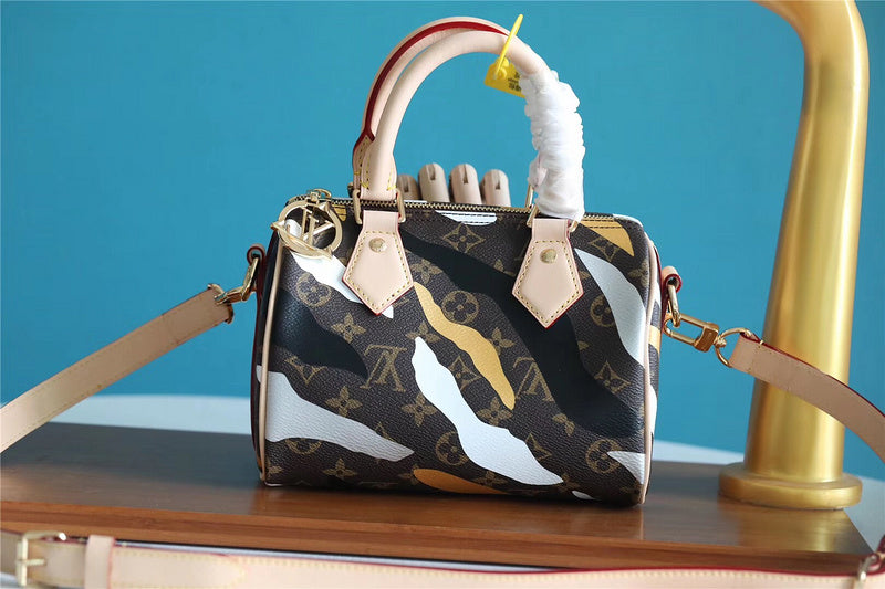 Ozarra Fashion Lu-Vi bags - 8152