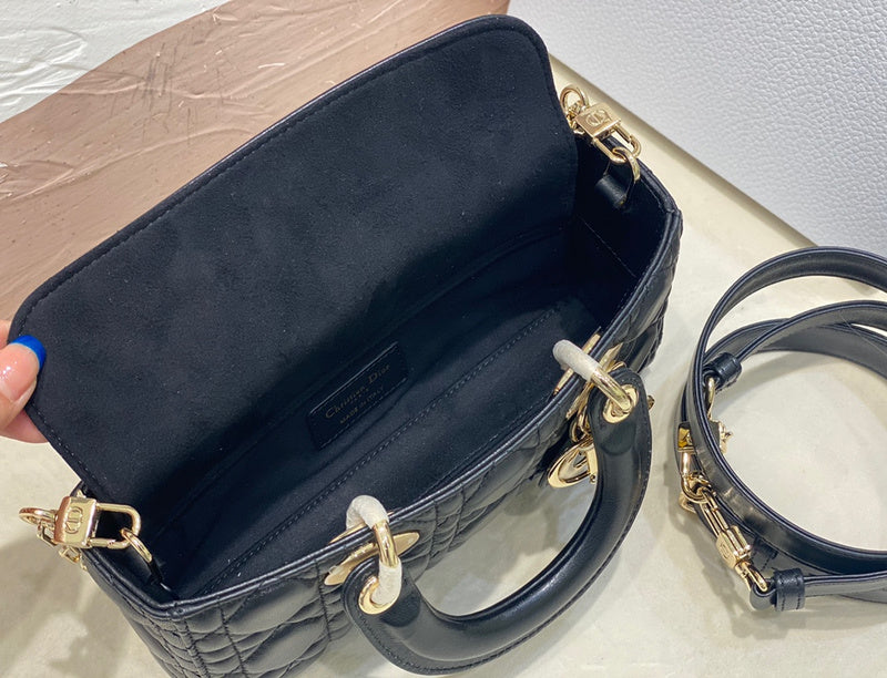 OZ - Dir Bags - 880