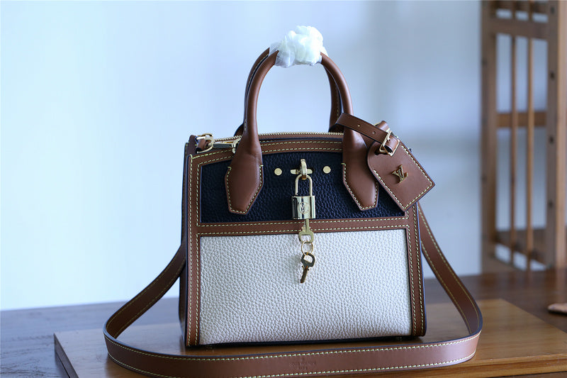 Ozarra Fashion Lu-Vi bags - 8039