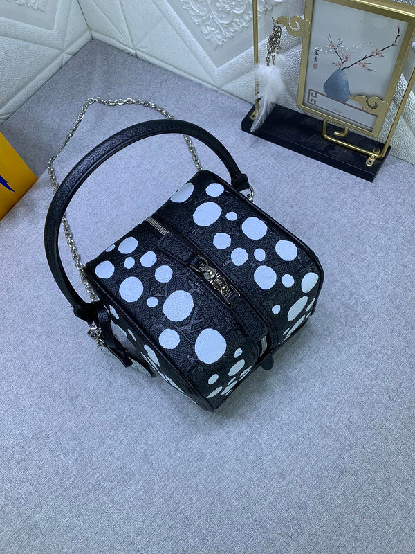 Ozarra - GUKI Women Bags - 1528