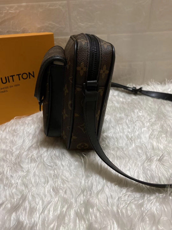Fashion Lu-Vi bags - 3845