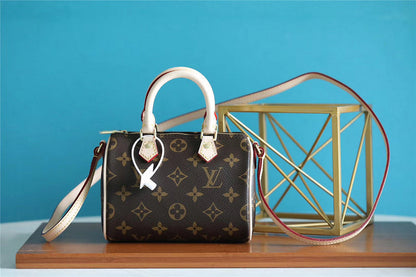 Ozarra Fashion Lu-Vi bags - 8156