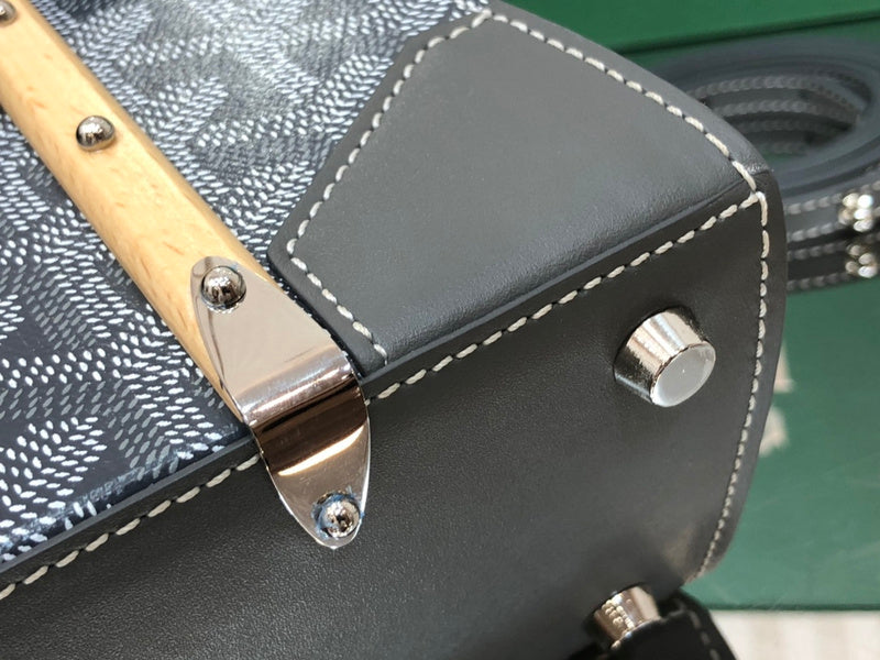 Ozarra - GOD Bags - 931