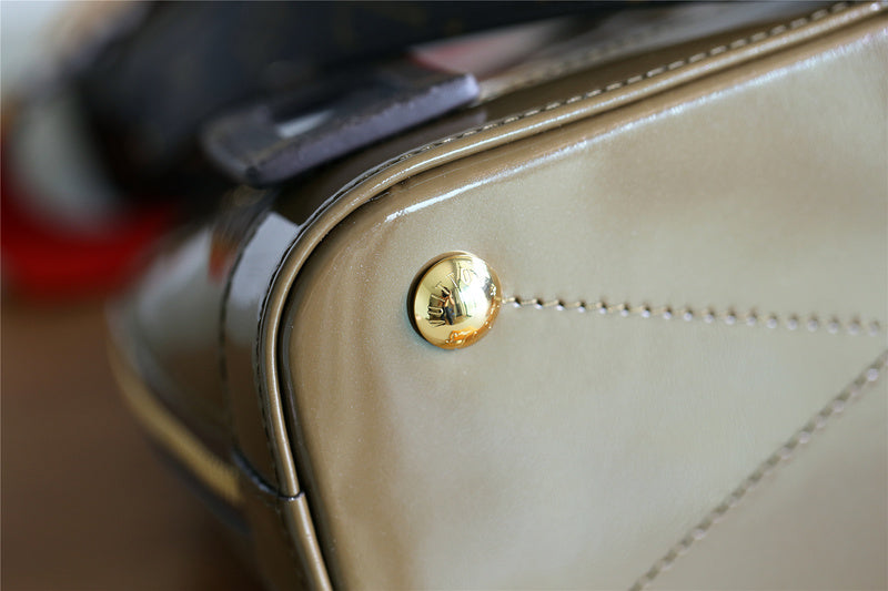 Ozarra Fashion Lu-Vi bags - 8280