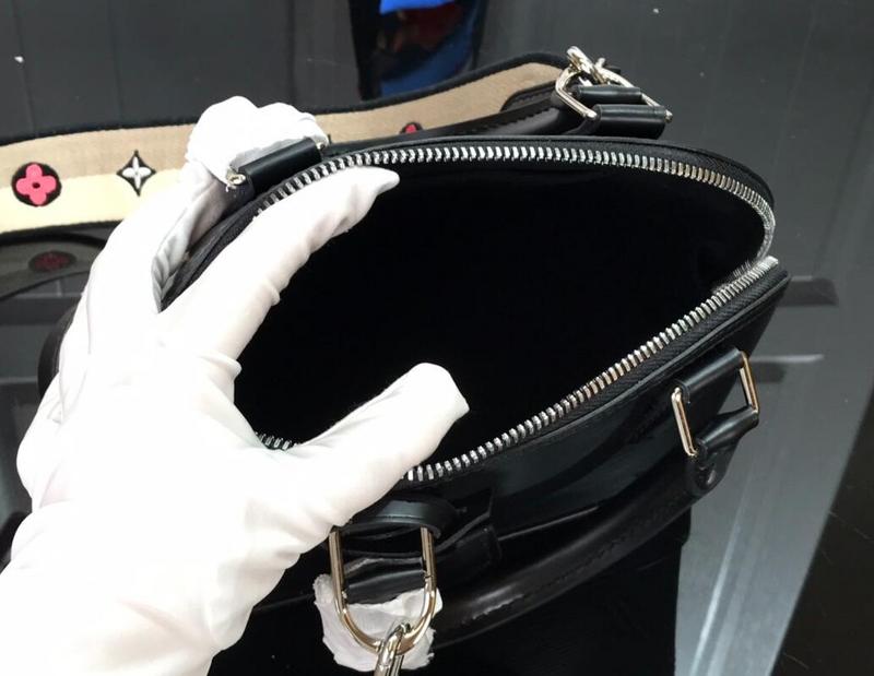 Ozarra Luxury - LOV Bags - 2428