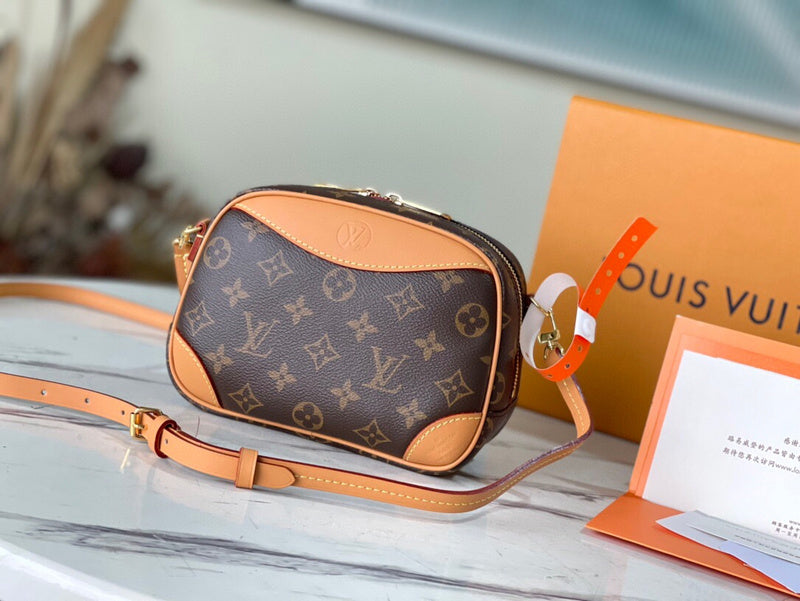 Fashion Lu-Vi bags - 4667