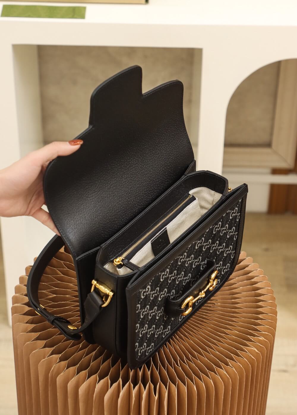 GG 602204 shoulder bag bag Leather black