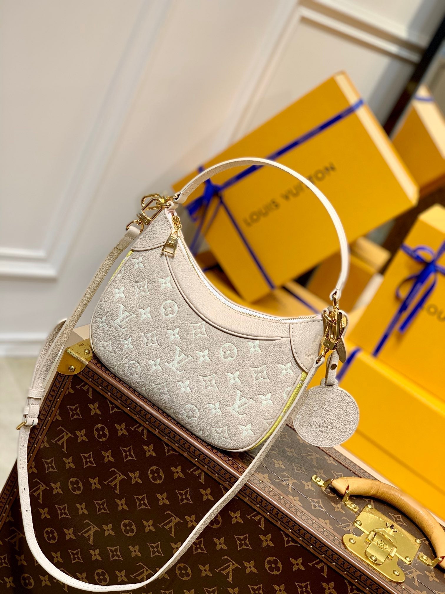M46113 Beige shoulder crossbody bag Blcolor Monogram Empreinte Leather