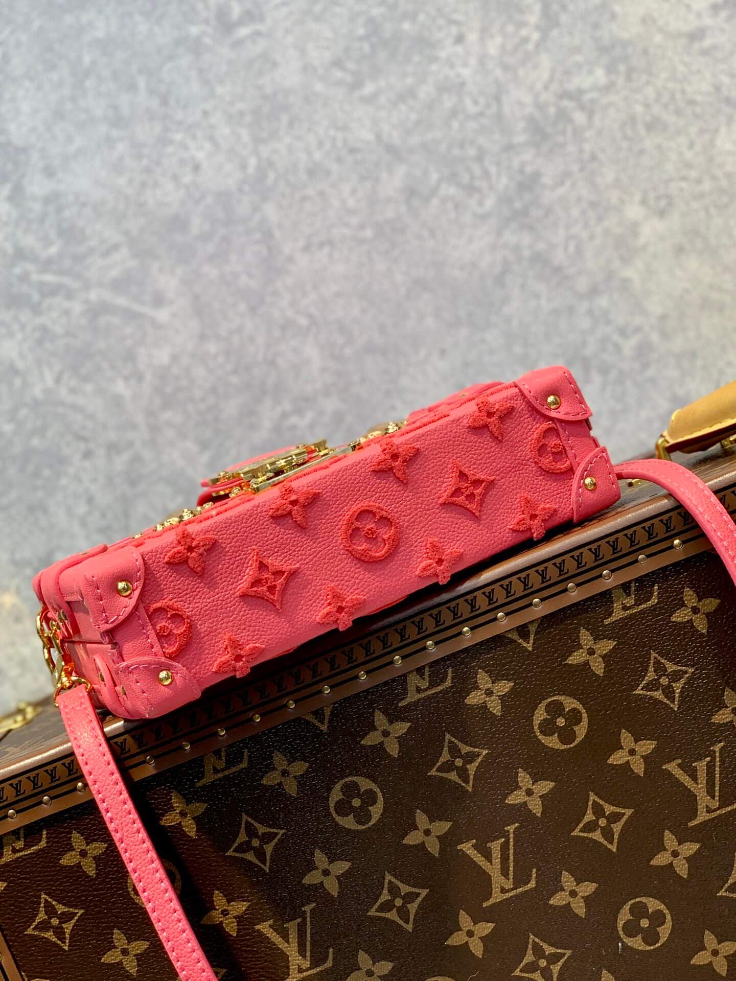 M20745 Petite Malle Monogram Rose red Gold Hardware Box bag 20cm