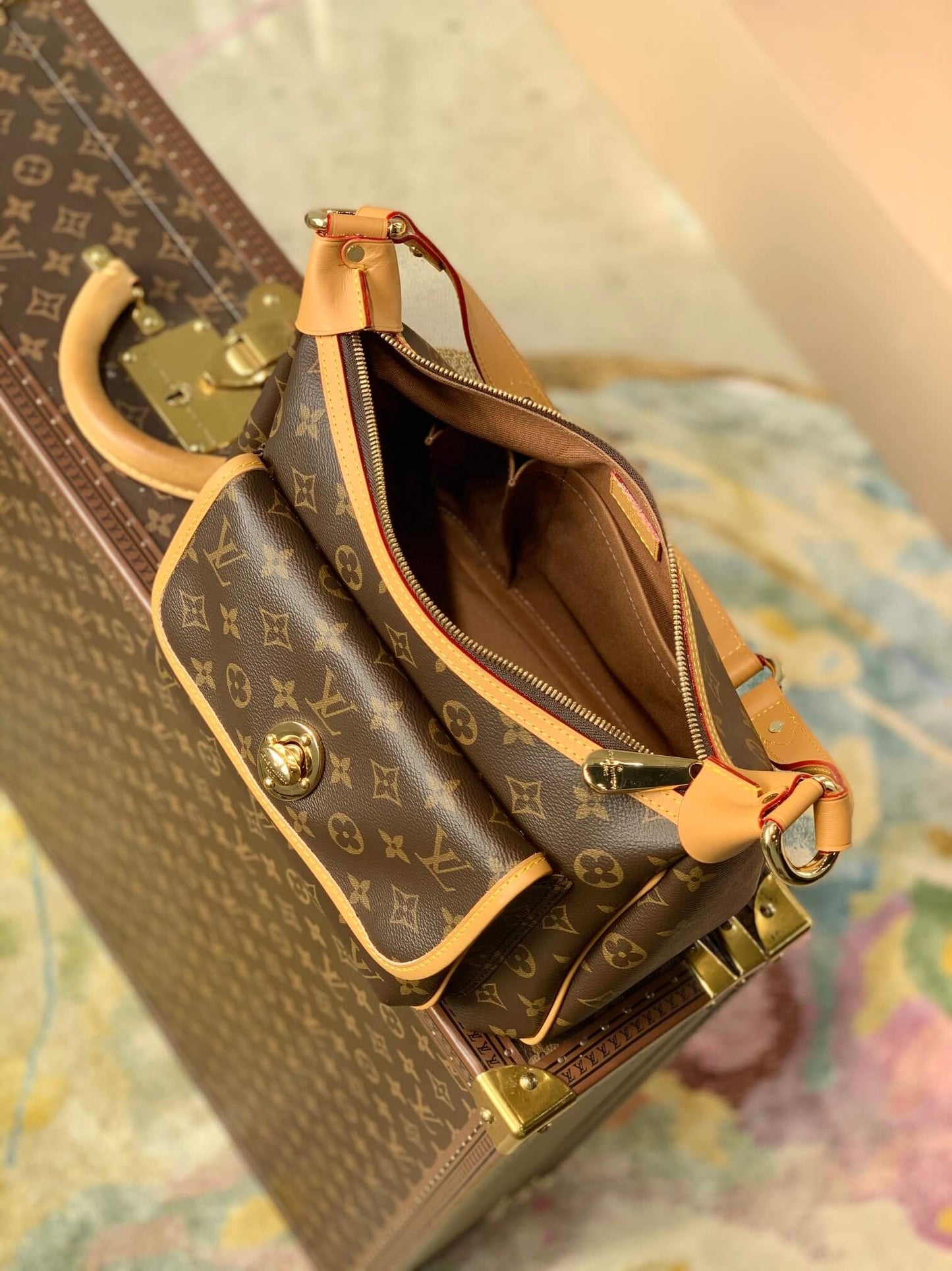 M40077 Monogram Tikal GM Shoulder Bag Brown cross body bags
