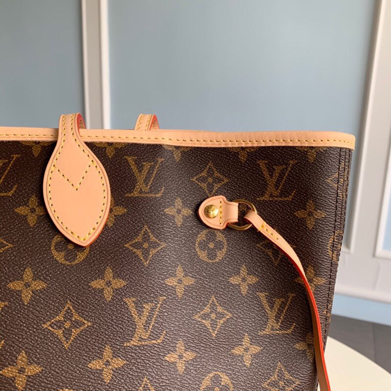 Neverfull M41177 RED INSIDE MM Shoulder tote bag M40995 Monogram GHW Used