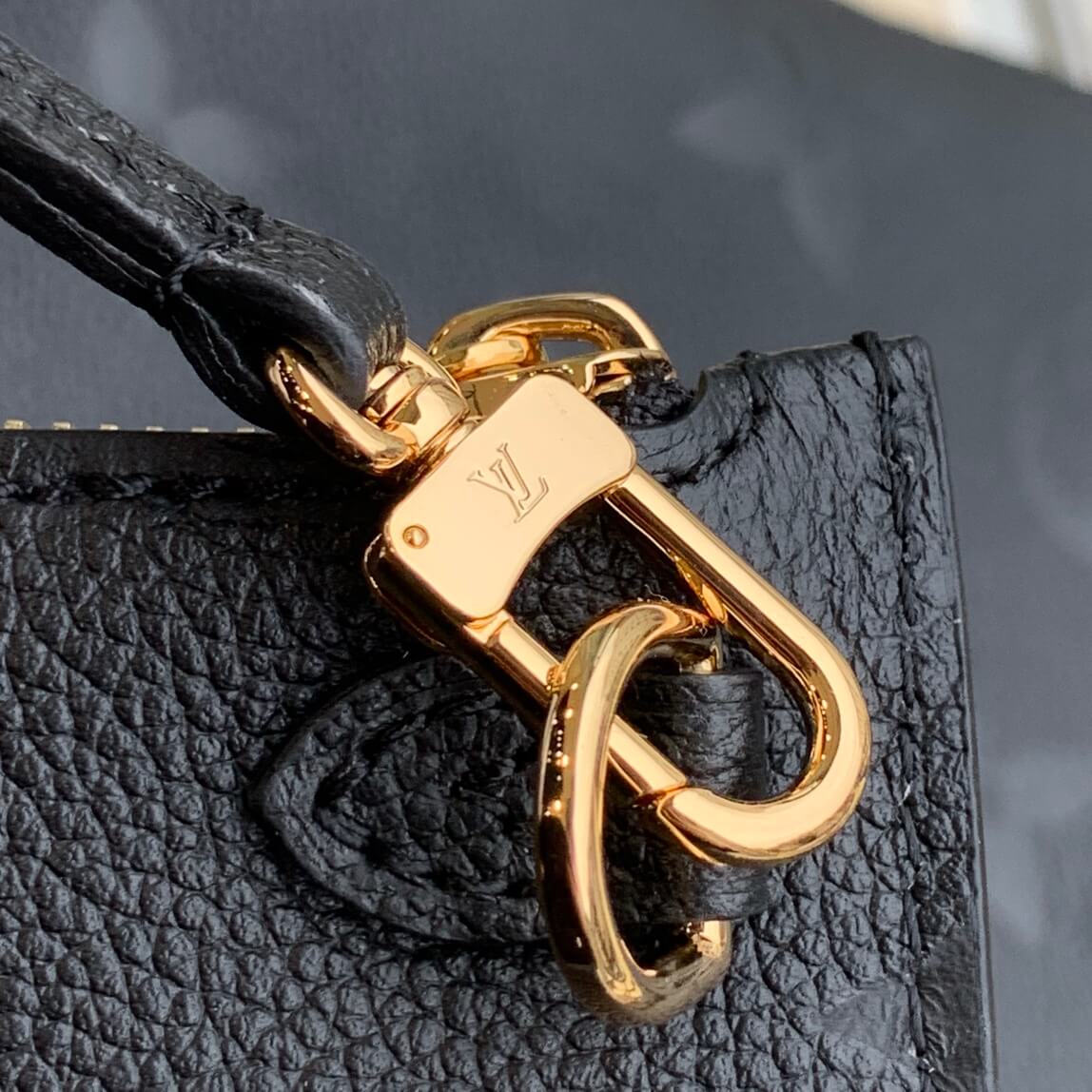 M45685 Neverfull MM Monogram Empreinte black cowhide