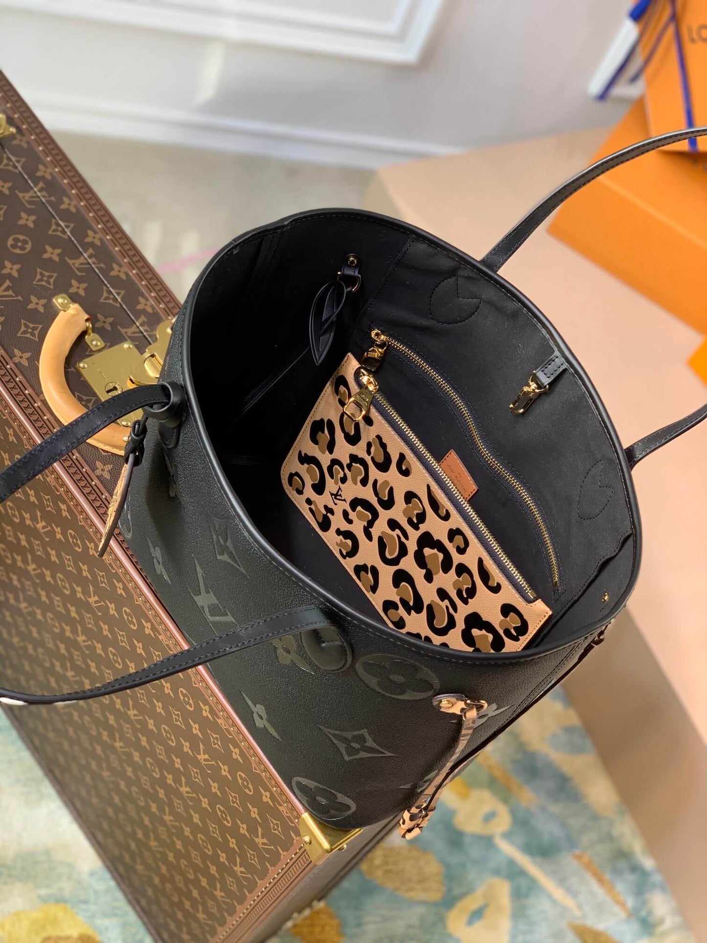 M58525 neverfull Monogram Empreinte Handbag black calfskin