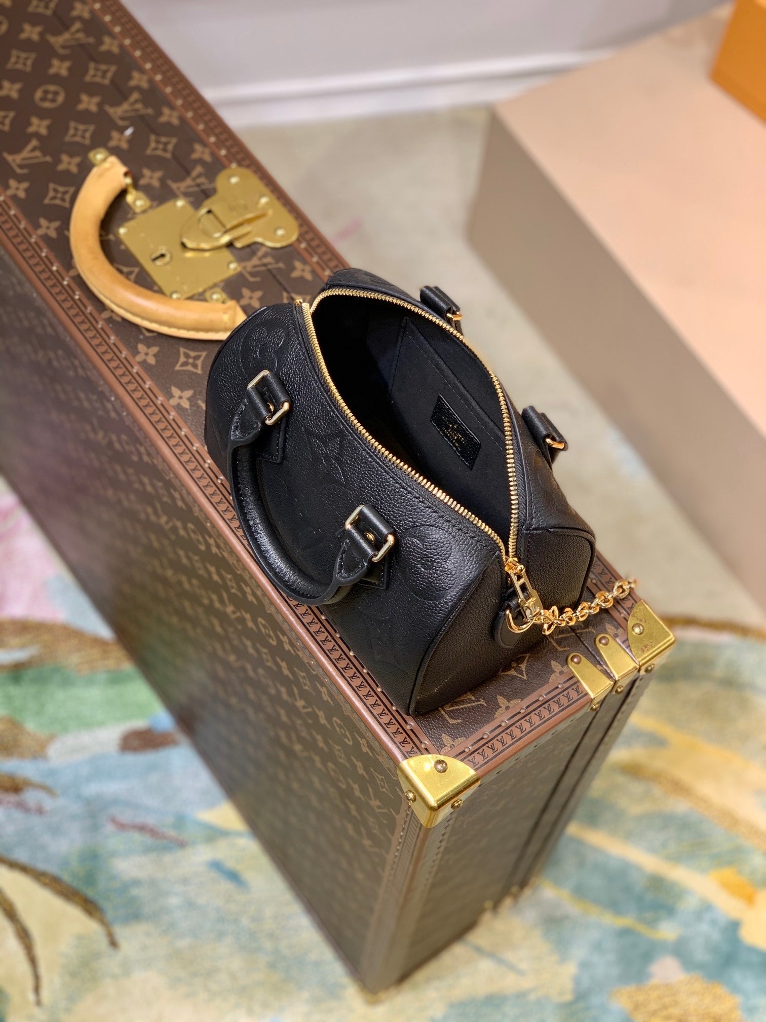 M58953 SPEEDY BANDOULIÈRE 20 BLACK Handbag 20.5CM