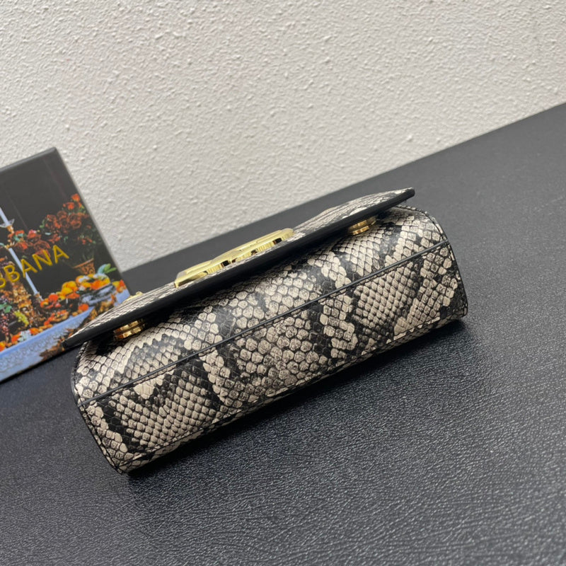 Ozarra - DG Bags - 180