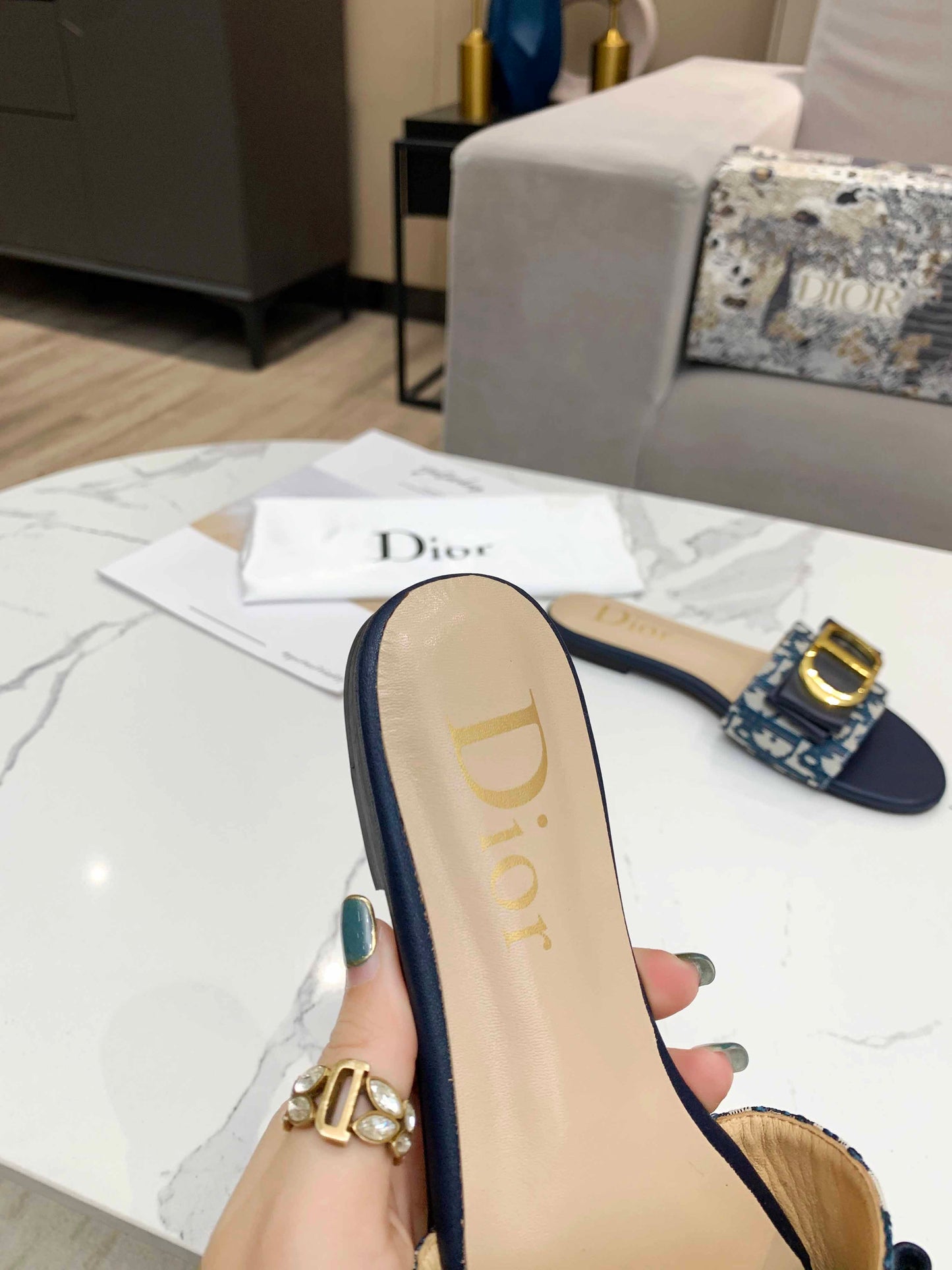 Luxury Shoes - DIR - 624