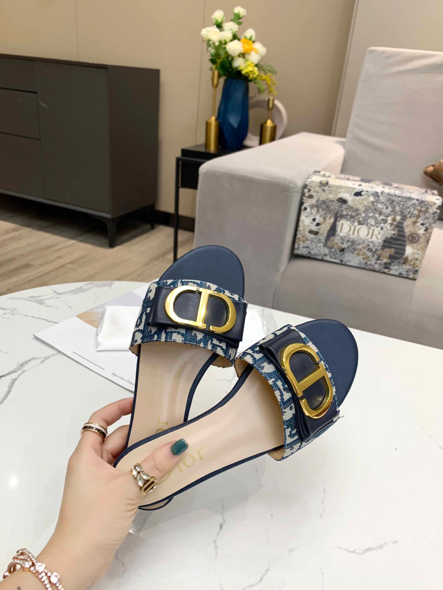 Luxury Shoes - DIR - 624