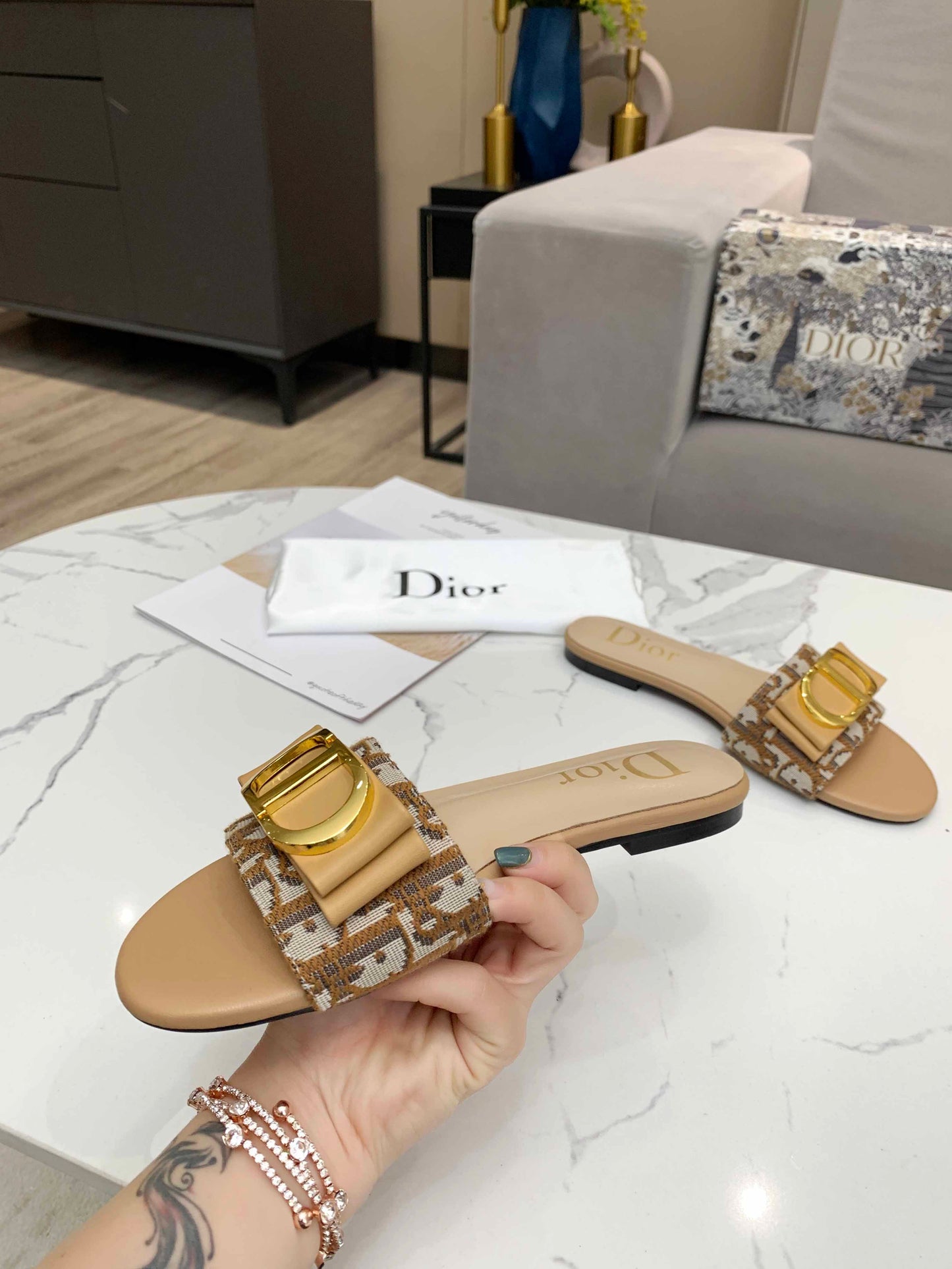 Luxury Shoes - DIR - 623
