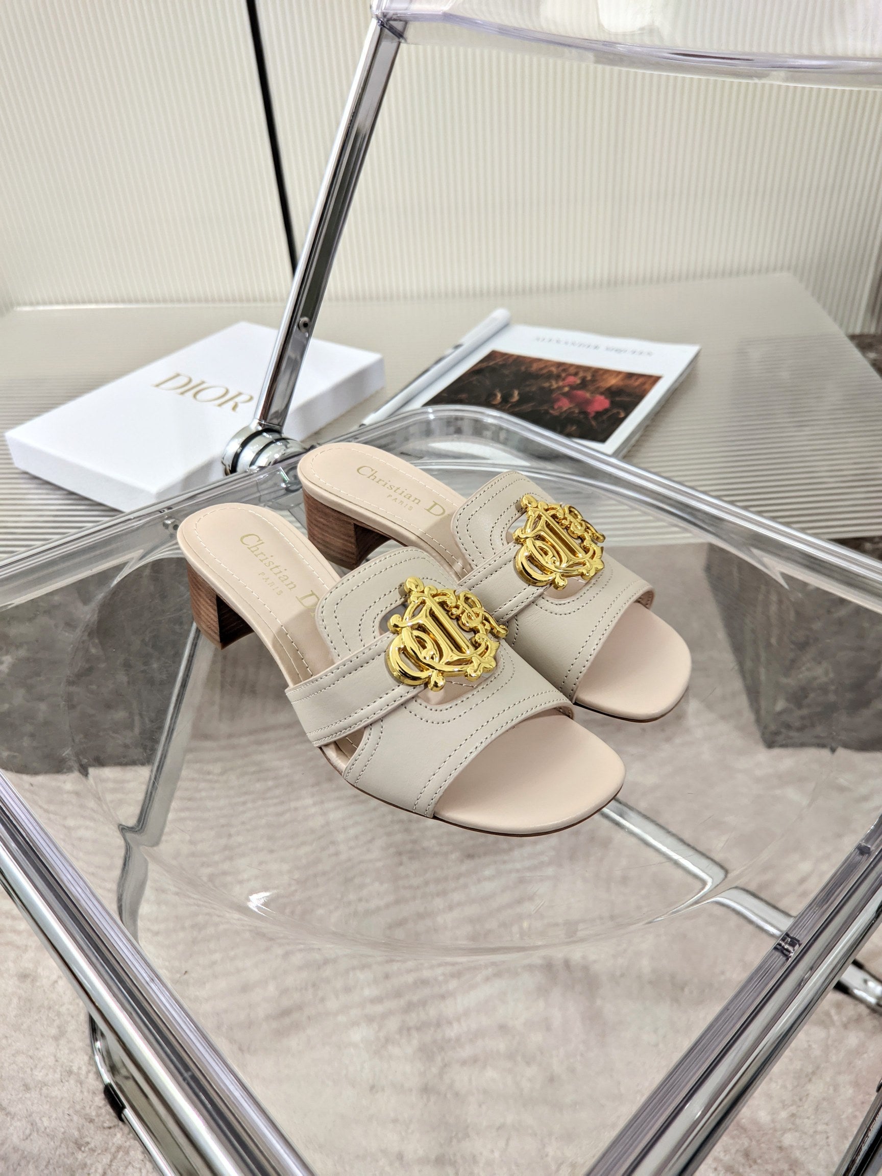 Luxury Shoes - DIR - 157