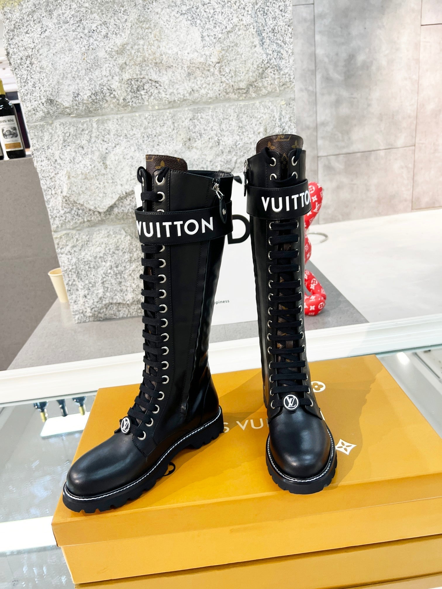 Luxury Shoes - LU-V - 488