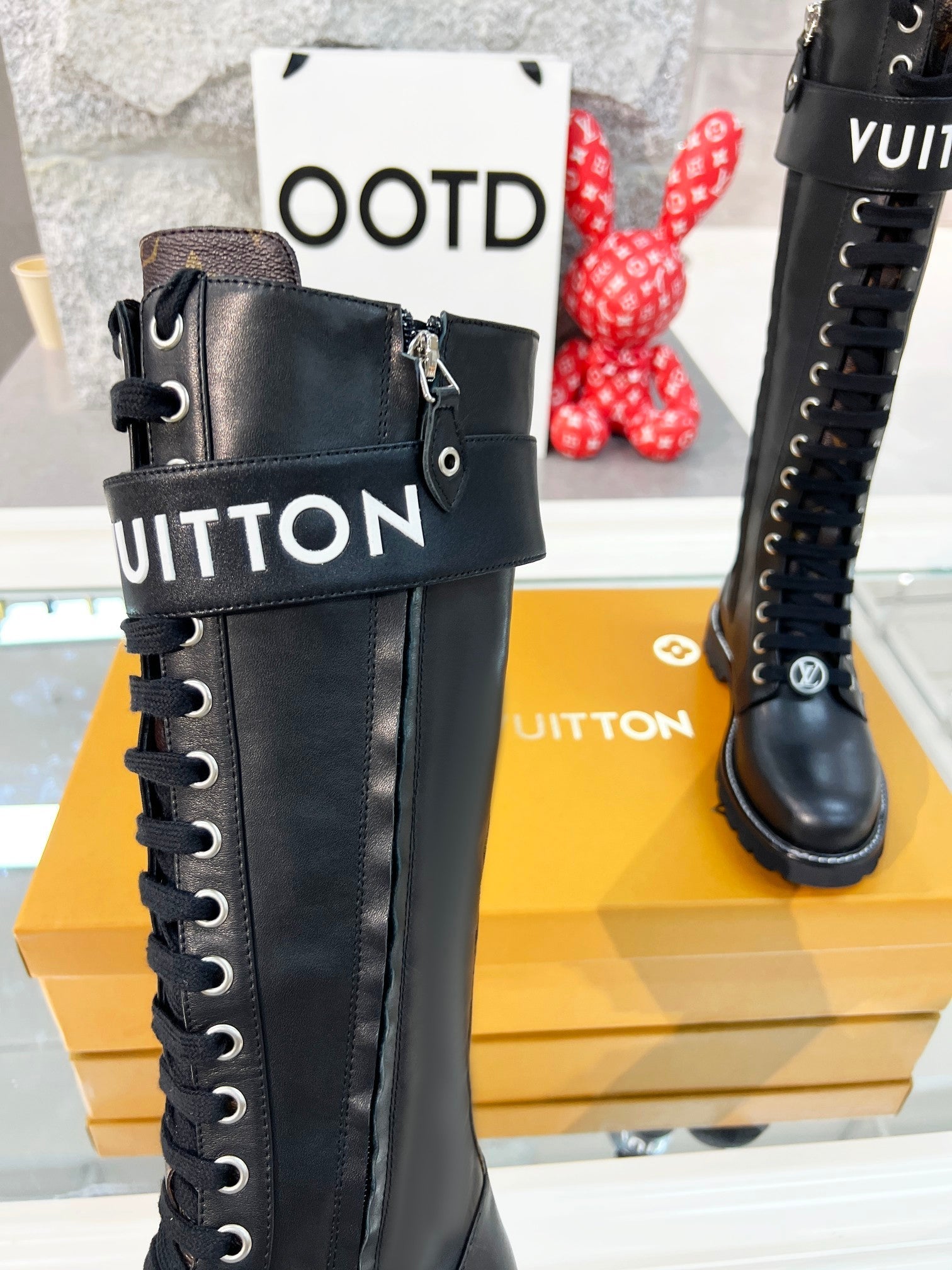 Luxury Shoes - LU-V - 488