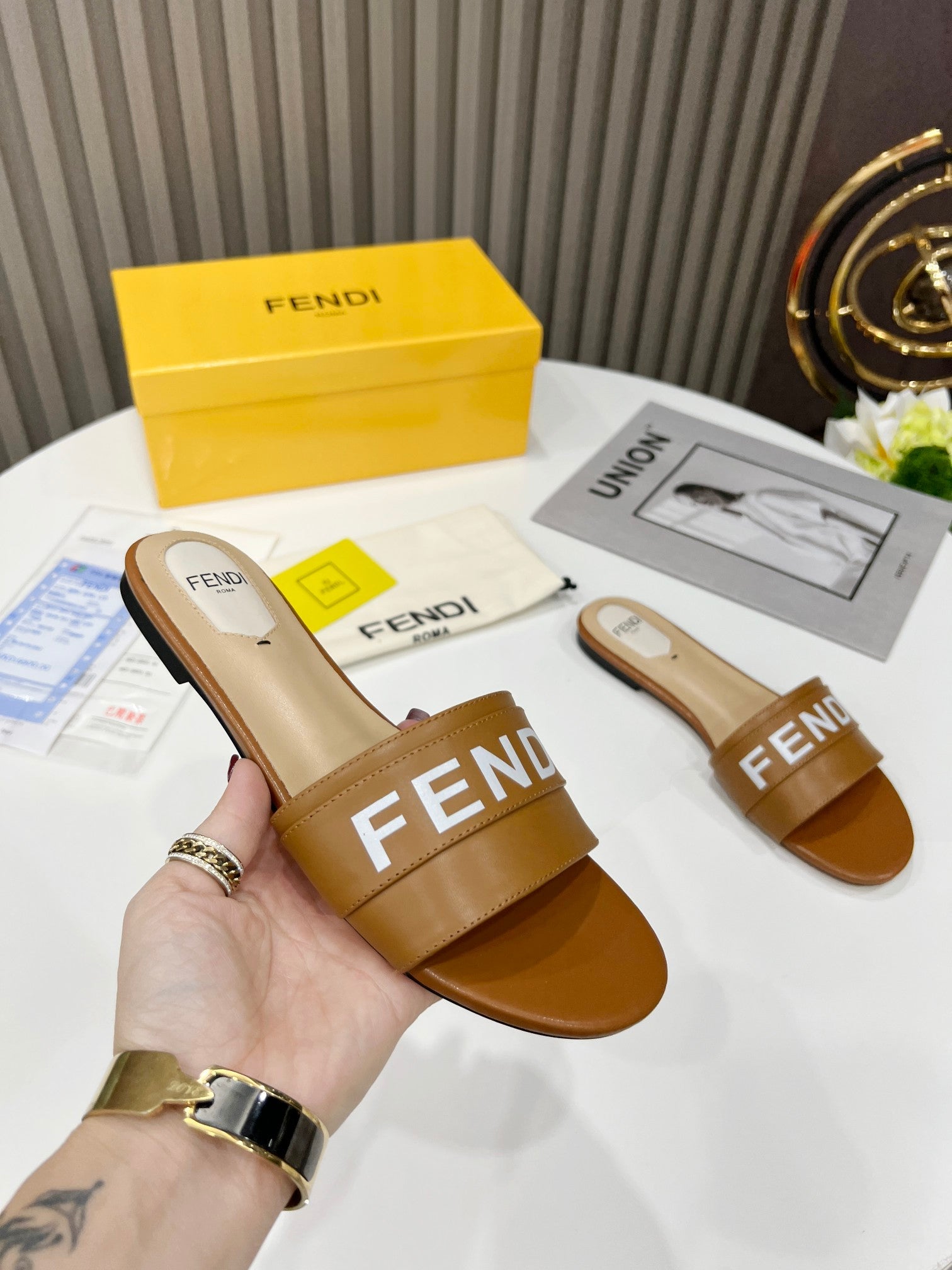 Luxury Shoes - FED - 646