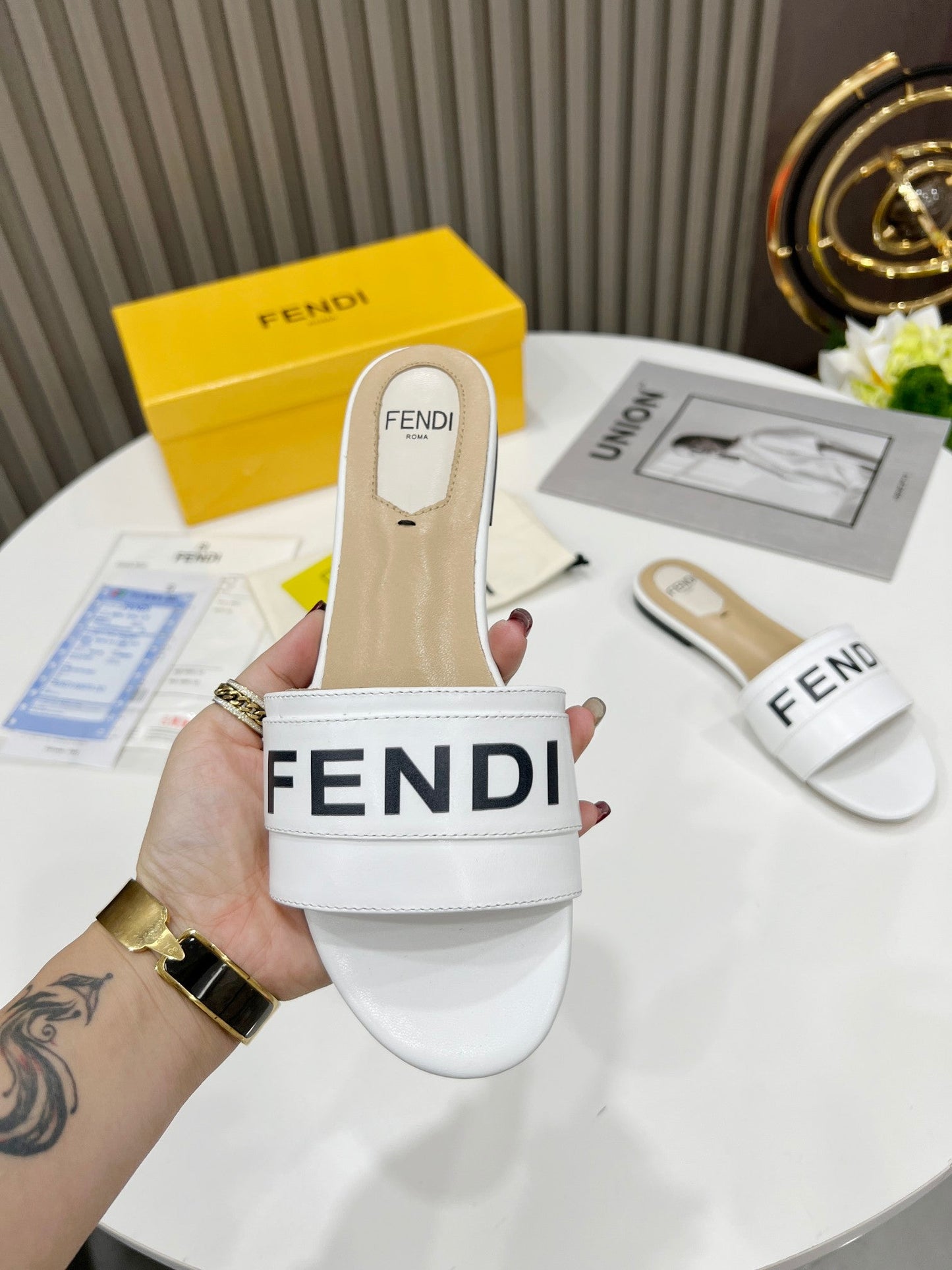 Luxury Shoes - FED - 642