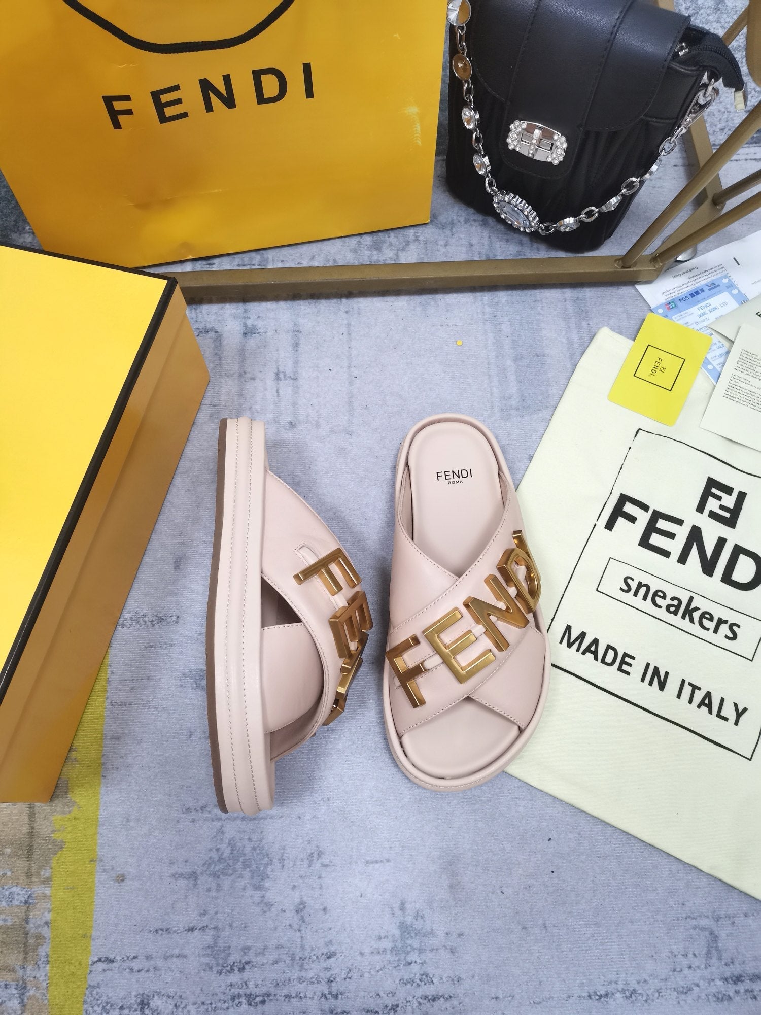 Luxury Shoes - FED - 672
