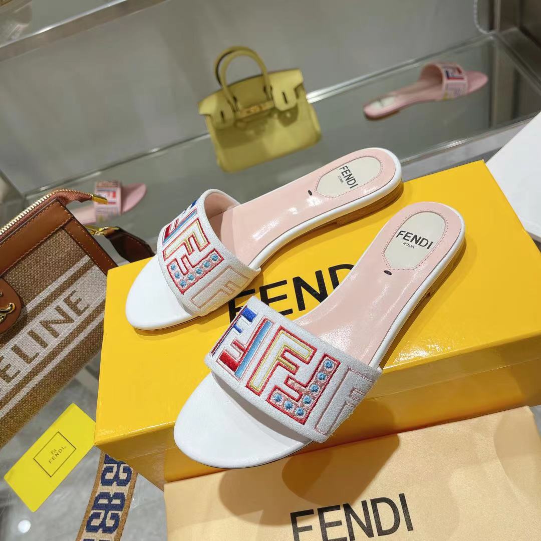 Luxury Shoes - FED - 555